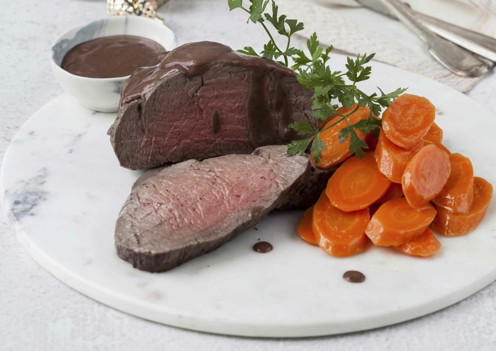 Rindsfilet in cremiger Rotwein-Sauce – Fleischkönner